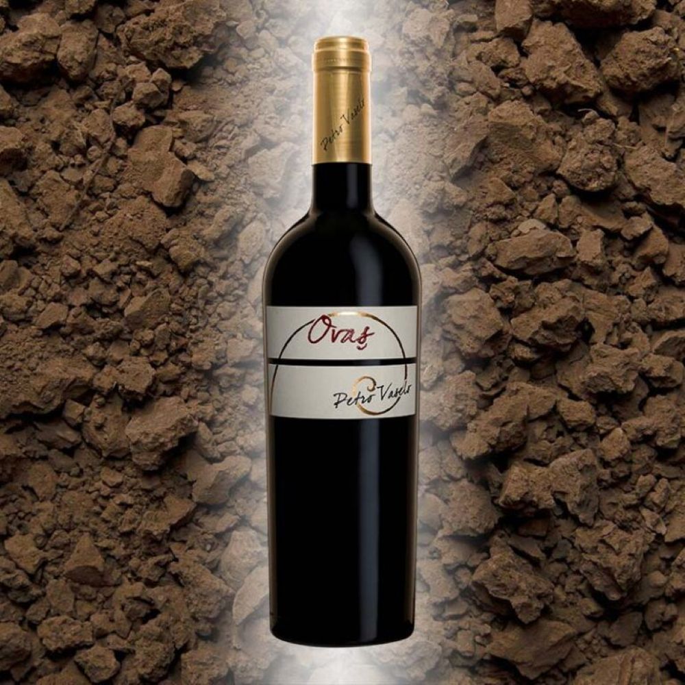 Vin rosu Petro Vaselo Ovas la sticla de 0.75L, la cel mai bun pret, disponibil cu livrare imediata in Sibiu si in toata Romania